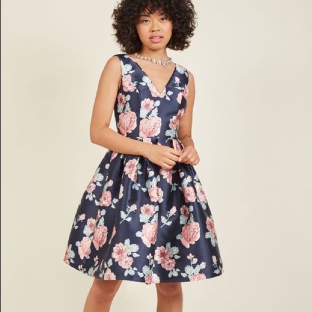 Chi Chi London Sweetly Celebrated Dress NEW